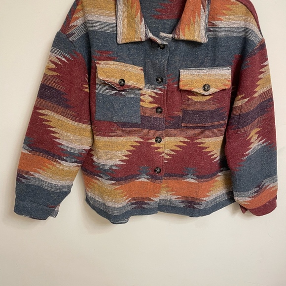 Western/Aztec Patterened Button up Jacket Size Small - Picture 2 of 4